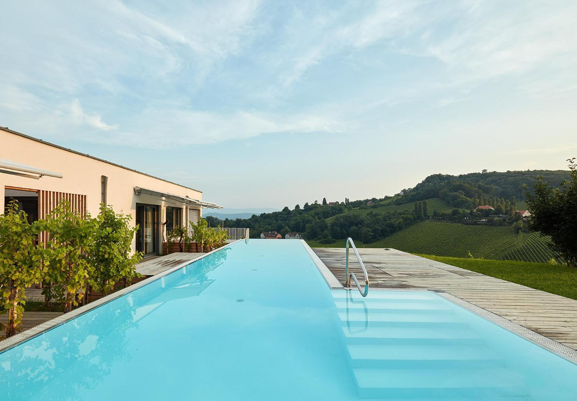 Hideaway An Der Weinstrasse - Pool & Sauna - Apartments Anderlage سبفيلد المظهر الخارجي الصورة