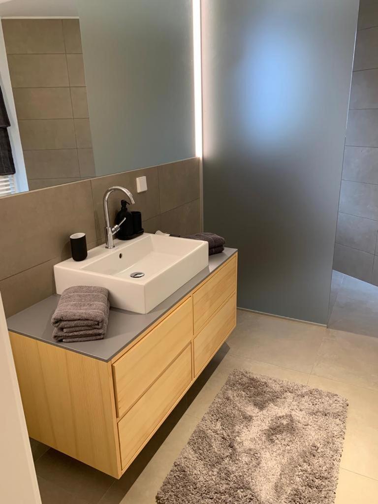 Hideaway An Der Weinstrasse - Pool & Sauna - Apartments Anderlage سبفيلد المظهر الخارجي الصورة